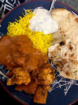 Khazana Indian Express And Pizza