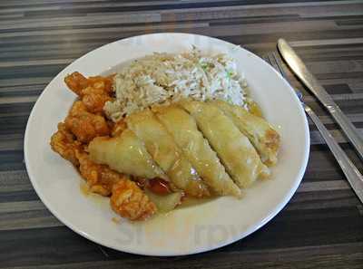 Aaa Chinese Restaurant & Lounge