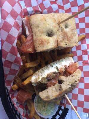 Bar A Sandwich: Le Deli Du Vieux Port