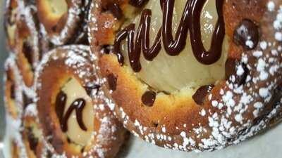 Les Co'pains D'abord