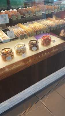 Monplaisir Delicacies