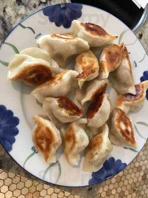 Meiwei Dumplings Restaurant