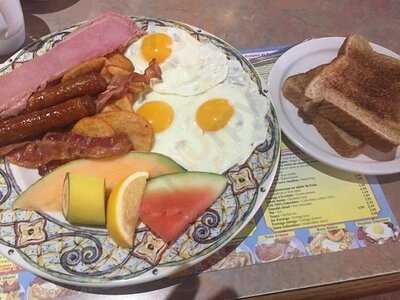 Restaurant Miami Deli - Open 24h