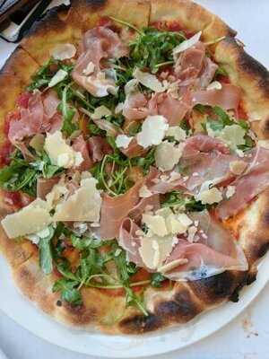 Il Fornello, Danforth