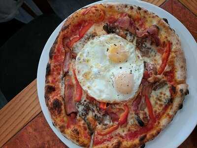 Il Fornello, Danforth