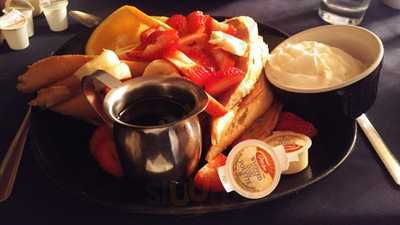 Dunrobin Restaurant & Pizzeria