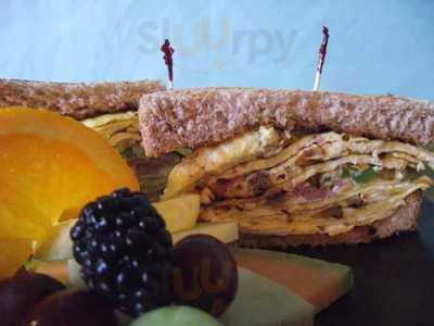 Dunrobin Restaurant & Pizzeria