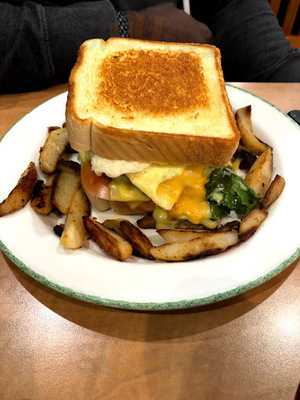 Tutti Frutti Breakfast & Lunch