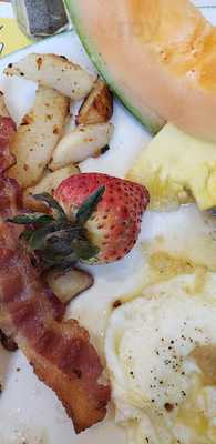 Tutti Frutti Breakfast & Lunch