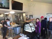 Newport Bbq & Bakery
