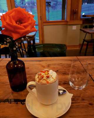 Lagoon Cafe And Cappuccino Bar