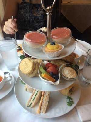 T-buds Food And Tea Lounge