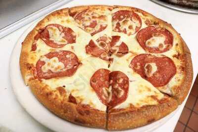 Santo's Pizza & Steak