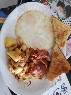 Claremont Country Restaurant