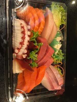Takumi Sushi