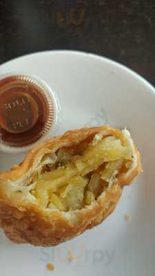 Maurya East Indian Roti Cuisine