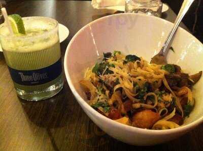 Kinki Lounge & Kitchen