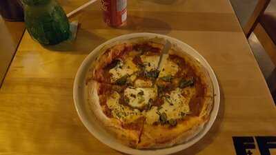 F+f Pizza