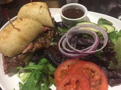 The Marquis Lounge & Bistro - Hilton Garden Inn Toronto