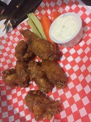 The Marquis Lounge & Bistro - Hilton Garden Inn Toronto