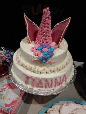 Ruby's Bakery Birthday & Wedding Cake