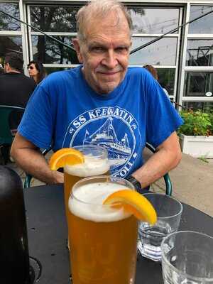 Marche Des Eclusiers