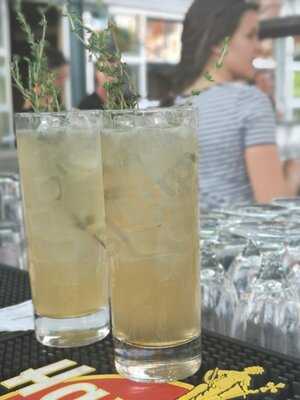 Marche Des Eclusiers