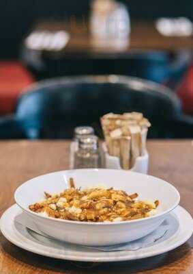 Le Lendemain D'veille Dejeuners Diners Inc