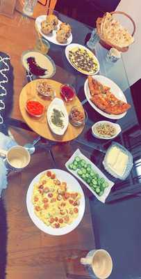 Say Cheese Pizza And Poutine