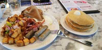 Ricky's All Day Grill