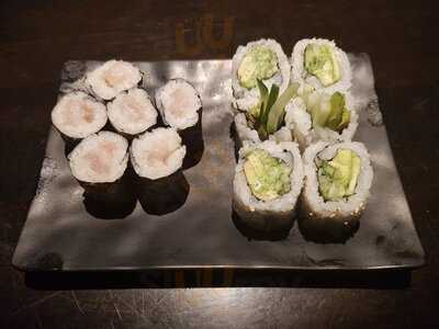 Oishii Sushi