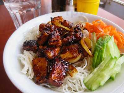Cafe Banh Mi Linh