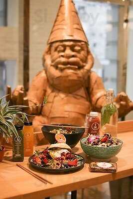 Hanna & Jenna Canada