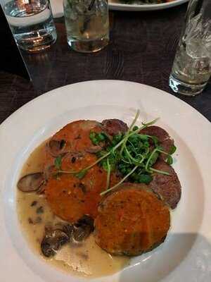 Oliver & Bonacini Cafe Grill