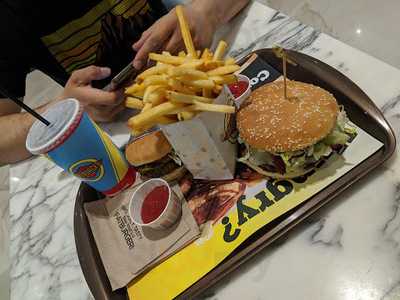 Fatburger & Buffalo's Express