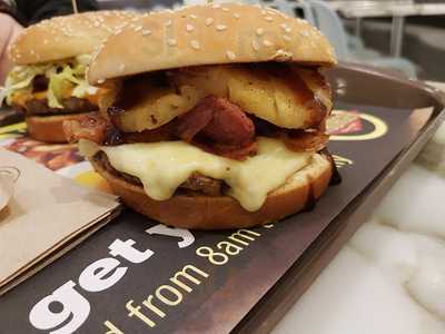 Fatburger & Buffalo's Express