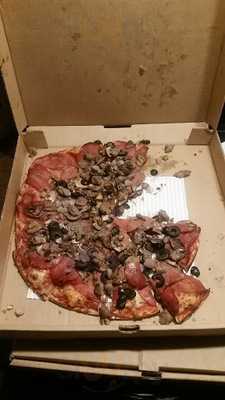 Tom's House Of Pizza