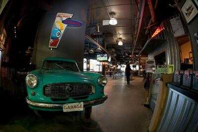 Garage Billiards Bar & Restaurant