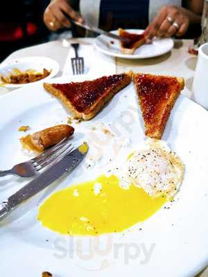 Mars Uptown Restaurant