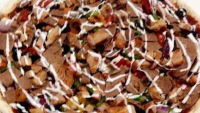 Canadian Pizza Unlimited & Fried Chicken