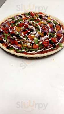 Canadian Pizza Unlimited & Fried Chicken