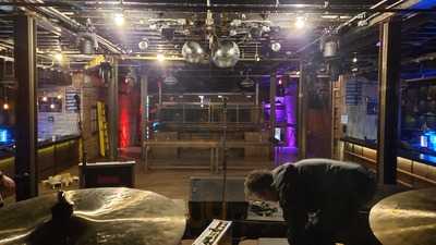 Commonwealth Bar And Stage