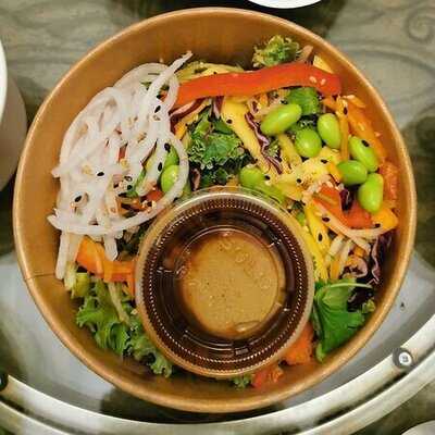 Komomo By Sushi Momo