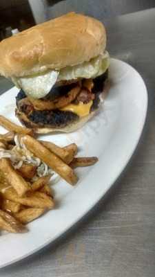 Eastgate Restaurant & Lounge