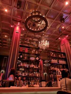 Bord'elle Boutique Bar & Eatery