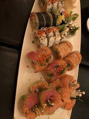 Saint Sushi Westmount