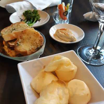 Elephant & Castle Pub