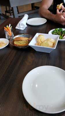 Elephant & Castle Pub