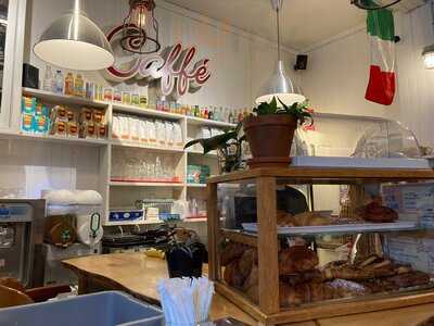 Cafe Ferlucci