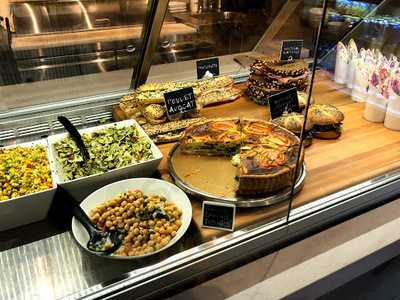 Cafe Depot Centre De Commerce Mondial